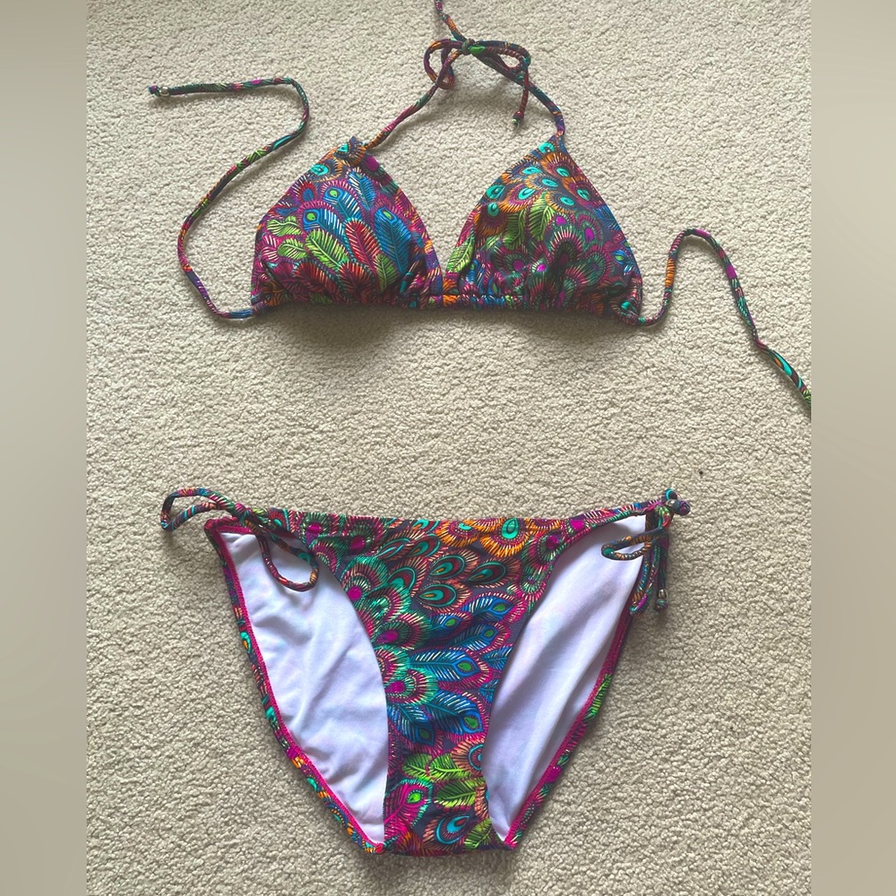 🌾 peacock string bikini